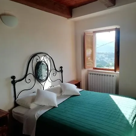 Casetta Dei Sibillini Фьястра